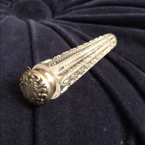 Vintage Jewelry - Antique Cut Silver Perfume Bottle Necklace Pendant